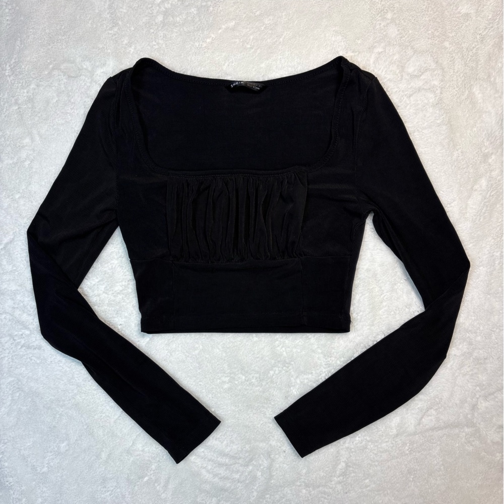 SHEIN Black Ruched Detail Top